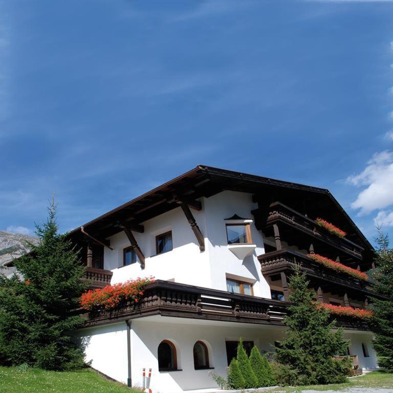 Quality Hosts Arlberg - Afoch Fei - Das Landhaus Σανκτ Αντόν αμ Άλμπεργκ Εξωτερικό φωτογραφία